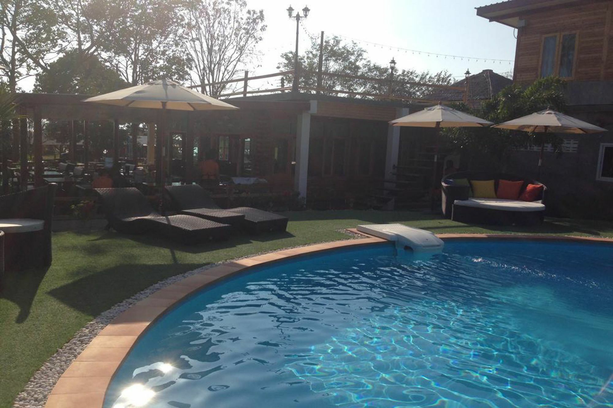 Check In And Chill Out Hotel Ban Laem Sok Exterior foto
