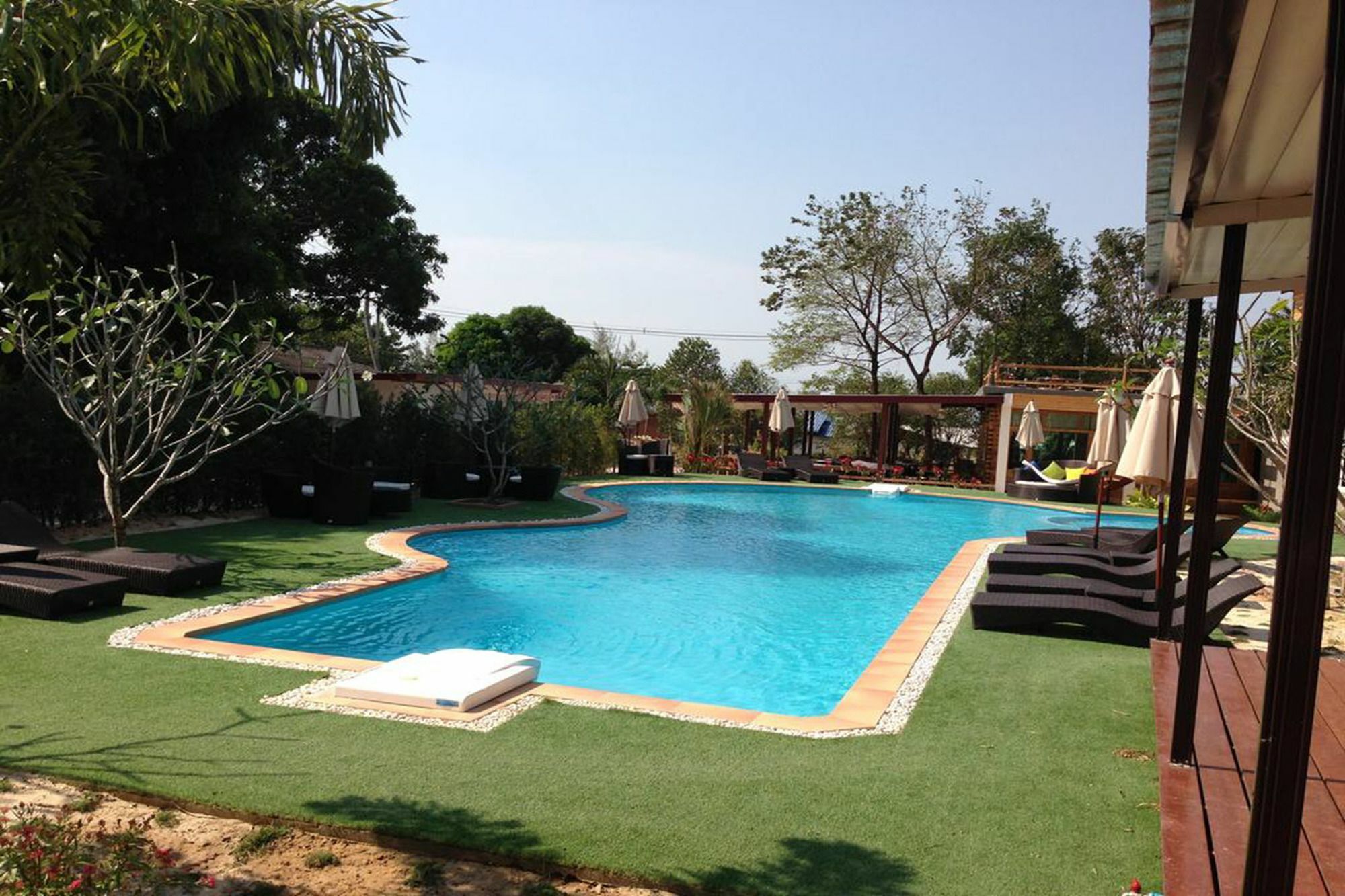 Check In And Chill Out Hotel Ban Laem Sok Exterior foto
